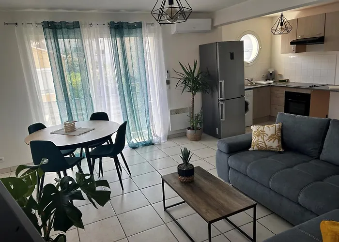 Appartement 4 Pers Avec Parking Clim Dans Res Securise